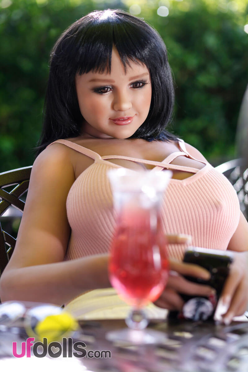 ufdolls - Mia - 160 cm (5'2"), G-cup - real life TPE sex doll